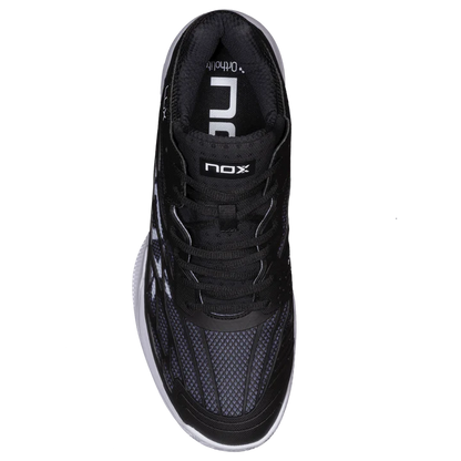 TENIS NOX AT10 LUX NEGRO/BLANCO